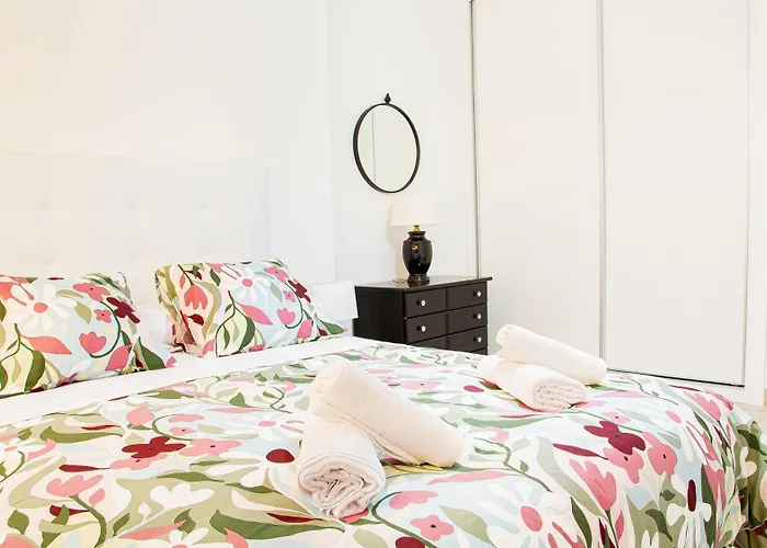 1ª Linea De Playa Marbell Center شقة *